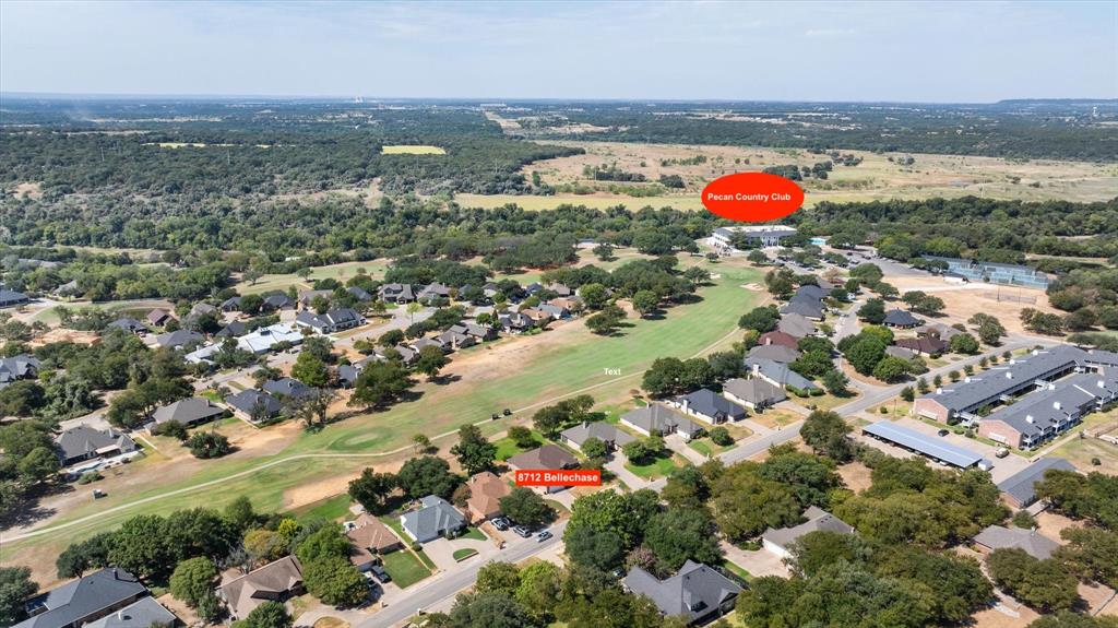 8712 Bellechase Road Property Photo 3