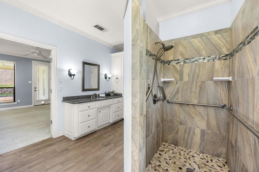 8712 Bellechase Road Property Photo 22