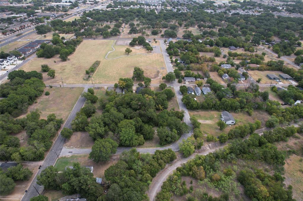 2424 S 10th Street Property Photo 1