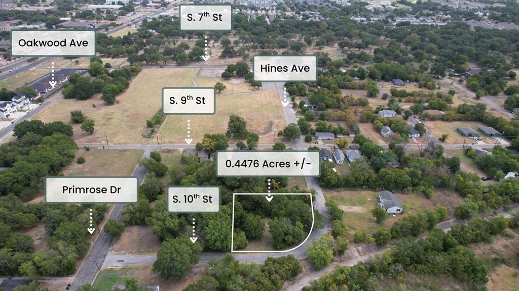2424 S 10th Street Property Photo 3