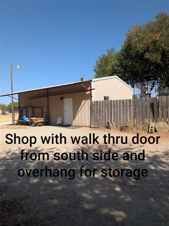 1316 S Galloway Drive Property Photo 3