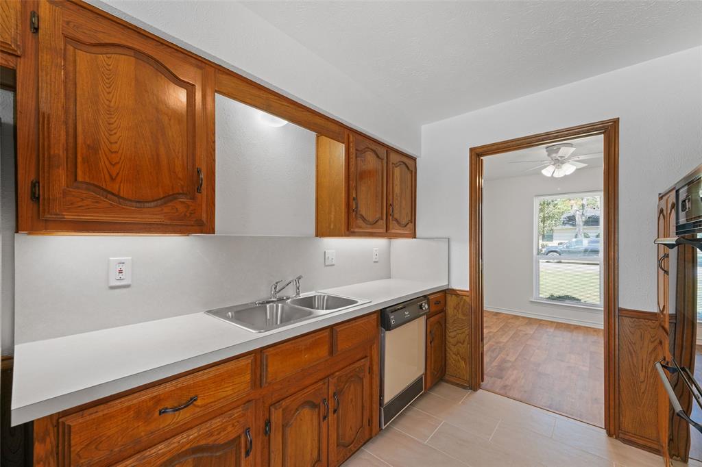 336 Woodbrook Drive Property Photo 14
