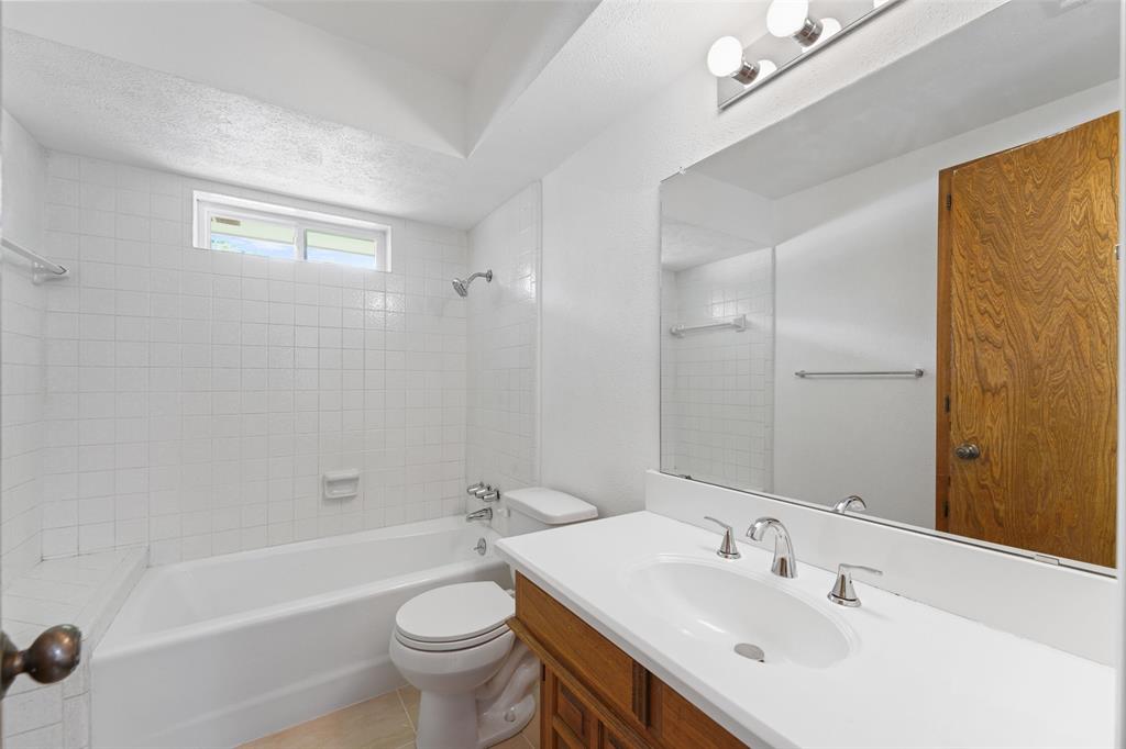 336 Woodbrook Drive Property Photo 18