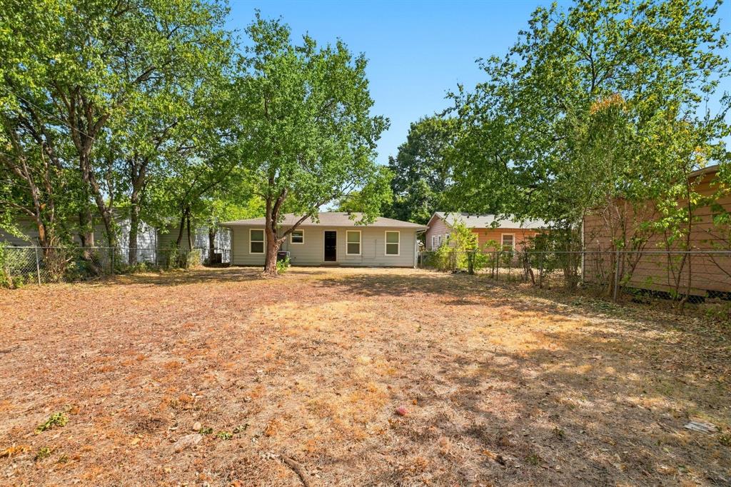 904 Bales Street Property Photo 37