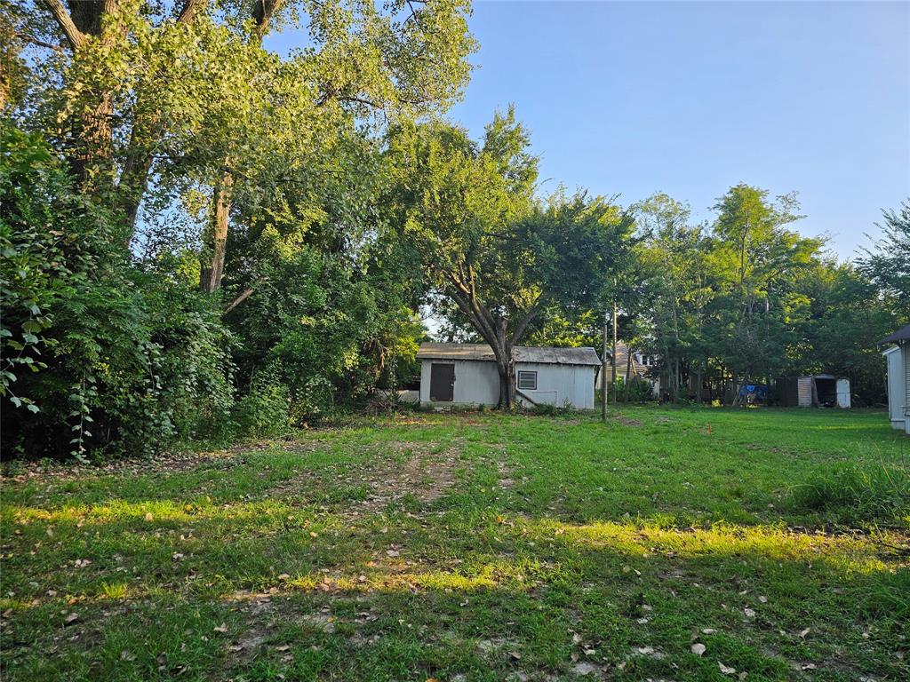 706 Spruce Street Property Photo 1