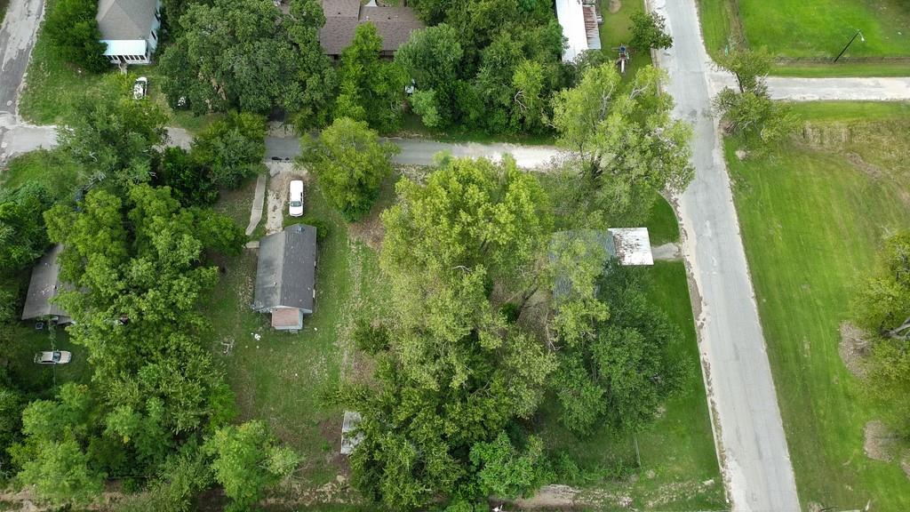 706 Spruce Street Property Photo 8