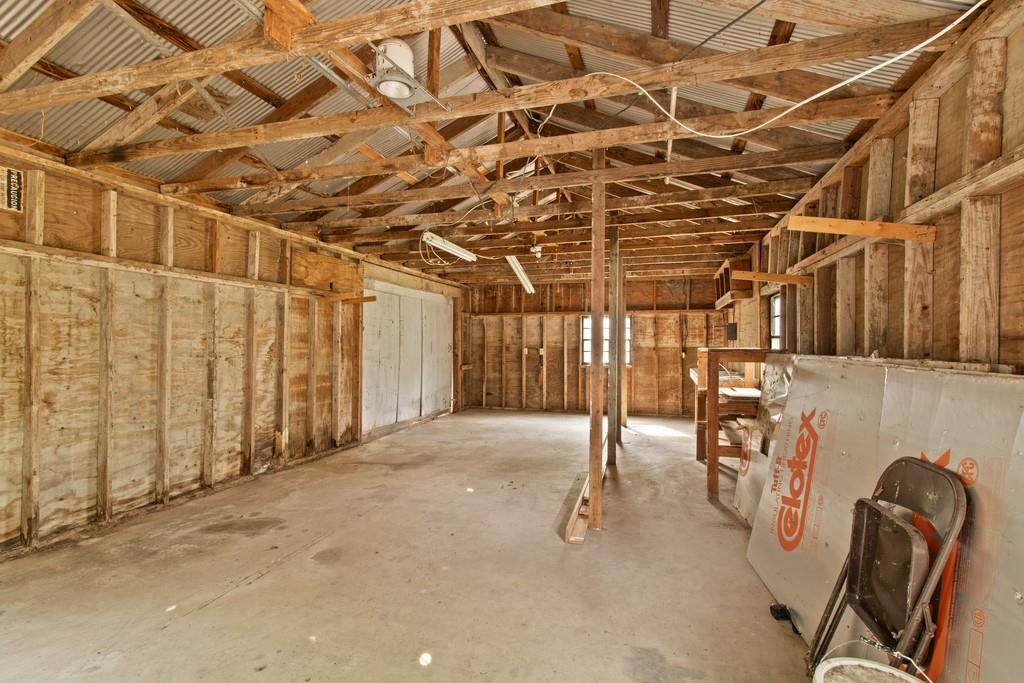 706 Spruce Street Property Photo 22
