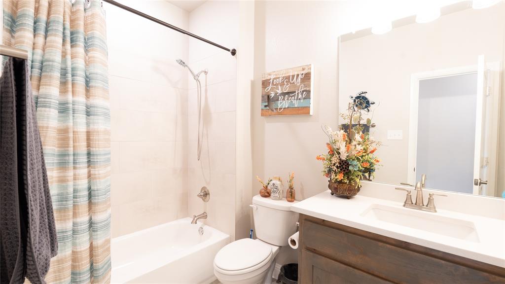 1215 Sanger Property Photo 16