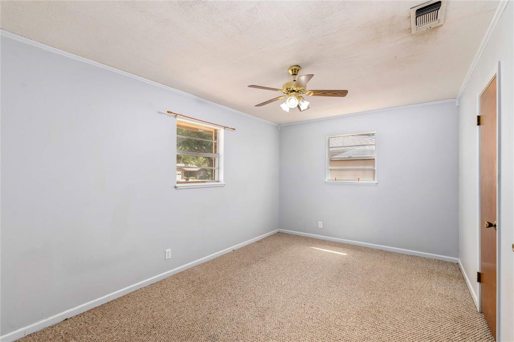 2103 16th Street Property Photo 17