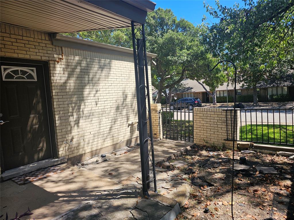 7016 Briarmeadow Drive Property Photo 32
