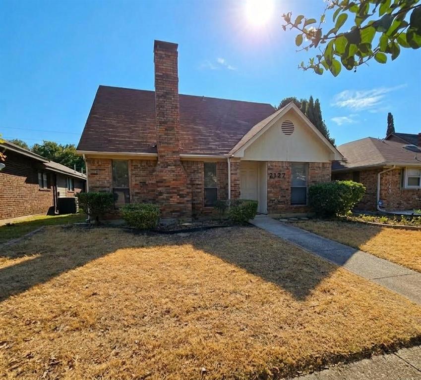 2127 Cordoba Drive Property Photo 1