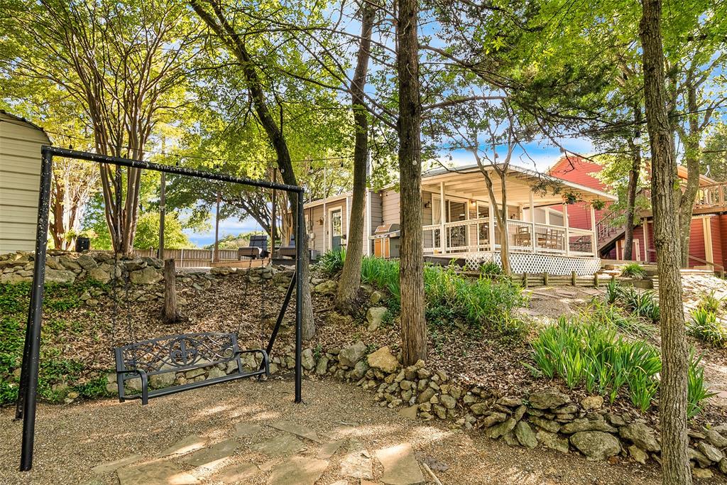 81 Windsor Drive Property Photo 3