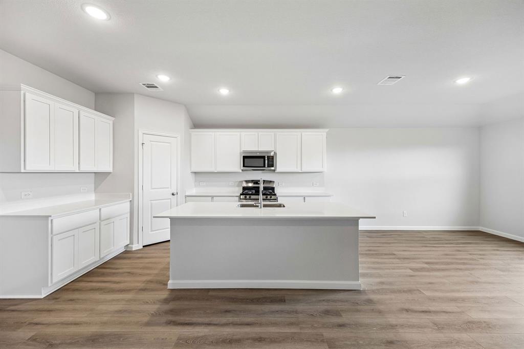 1208 Moon Ranch Road Property Photo 3