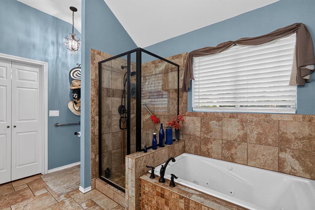 5035 Bryn Mawr Drive Property Photo 14