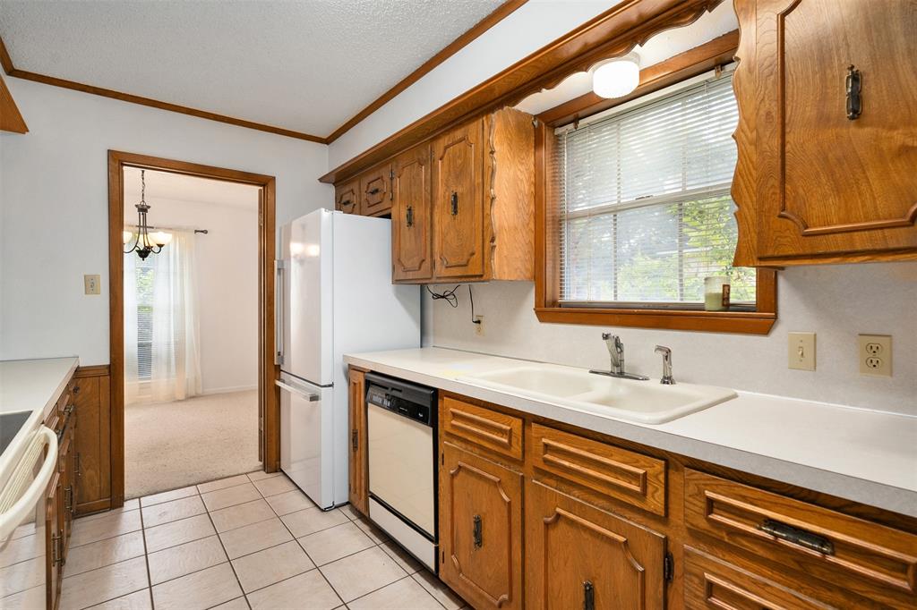 925 Bradley Drive Property Photo 12