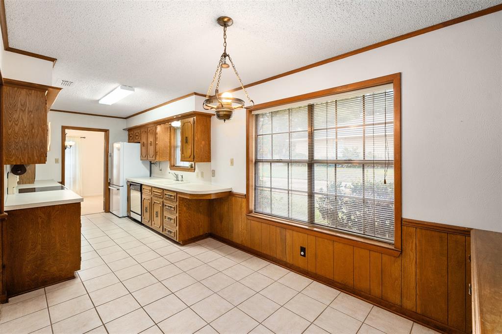 925 Bradley Drive Property Photo 16