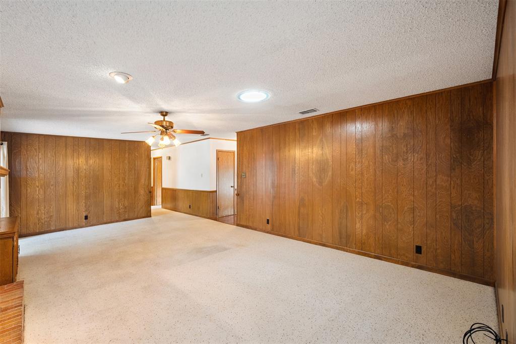 925 Bradley Drive Property Photo 18