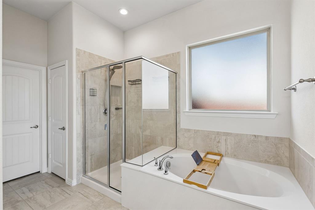 200 Gill Point Lane Property Photo 14
