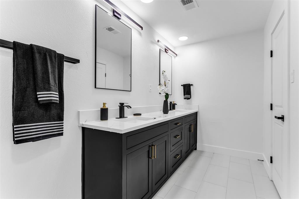 16801 Thomas Chapel Drive Property Photo 29