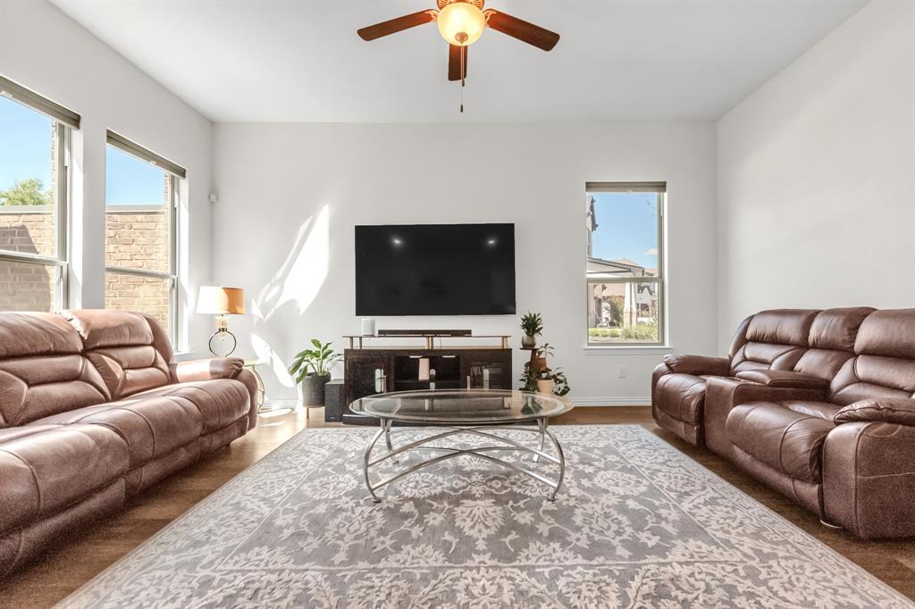 4524 Meadow Hawk Drive Property Photo 13