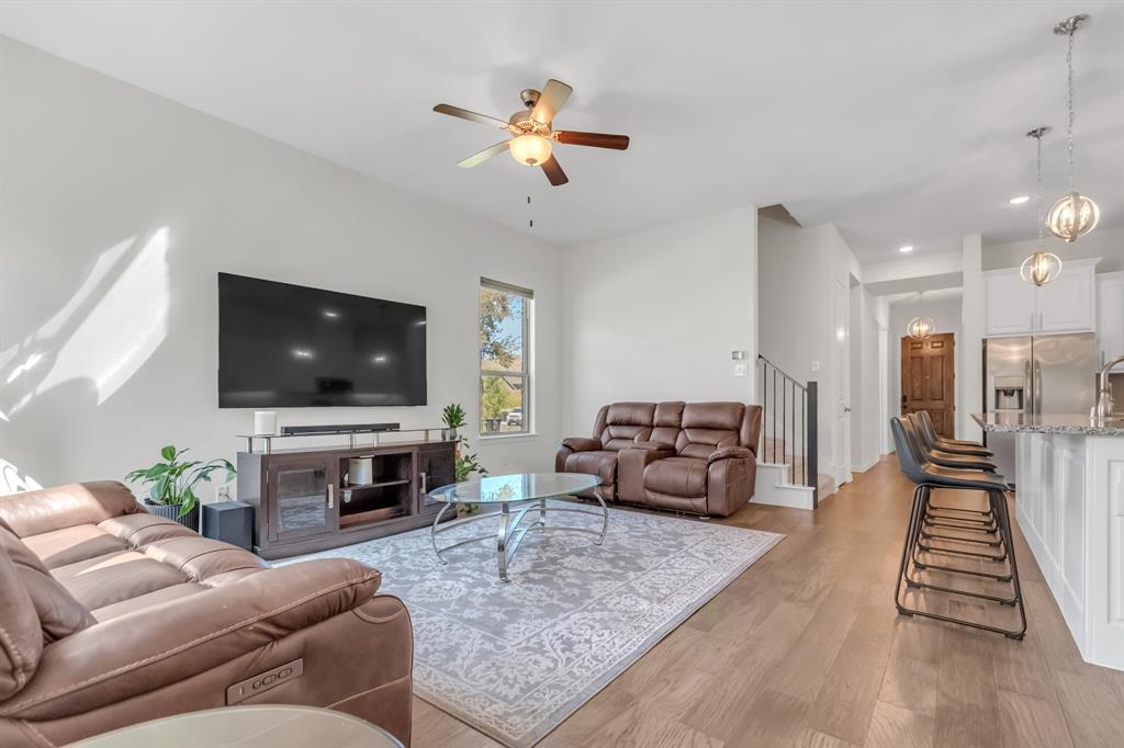 4524 Meadow Hawk Drive Property Photo 14