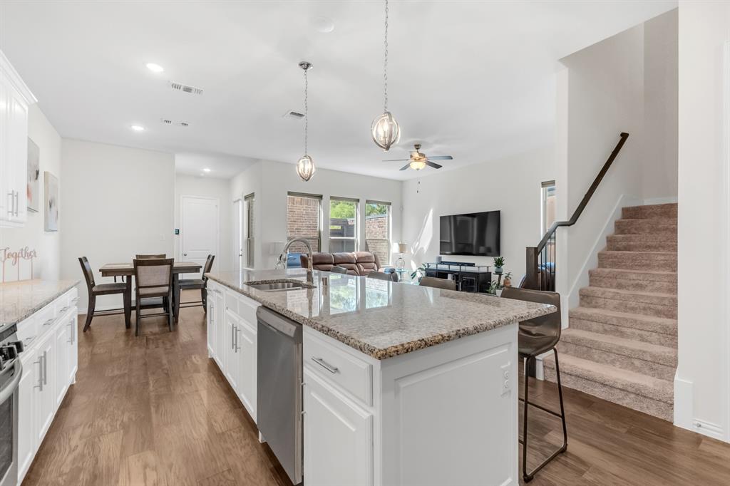 4524 Meadow Hawk Drive Property Photo 18