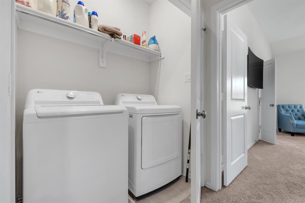 4524 Meadow Hawk Drive Property Photo 23