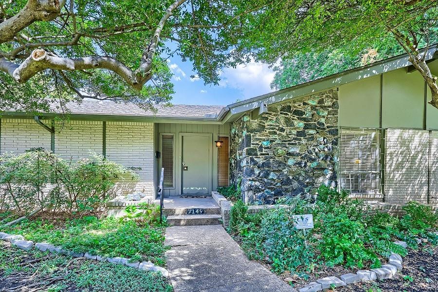 7149 Blairview Drive Property Photo 1