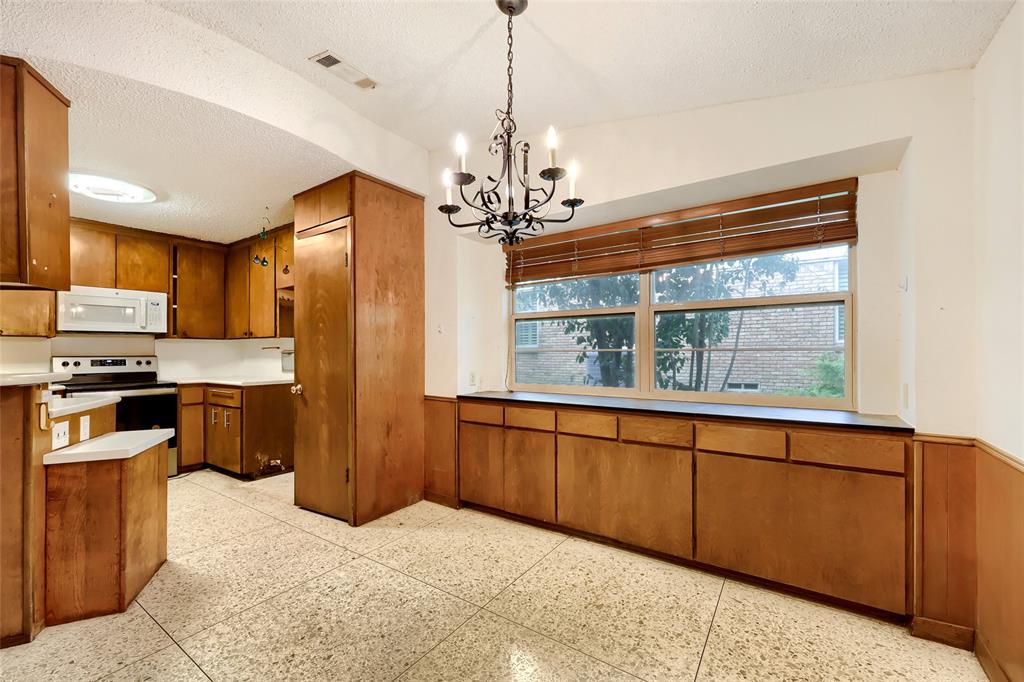 7149 Blairview Drive Property Photo 12