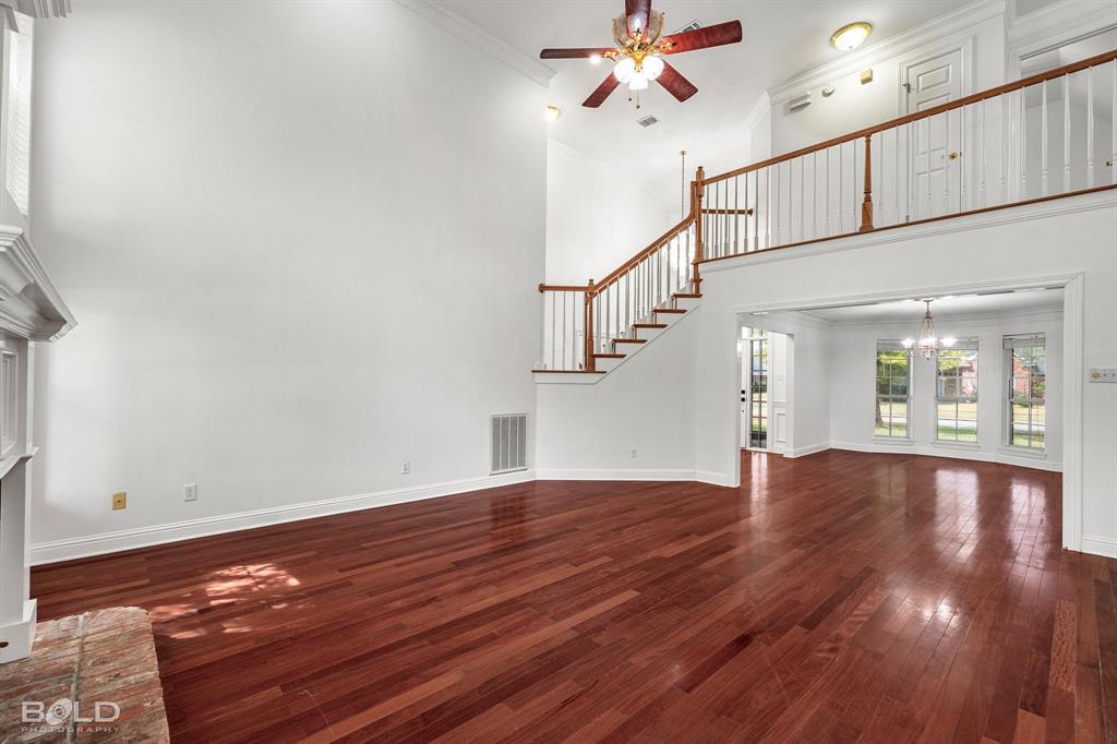 1808 Emberwood Circle Property Photo 9