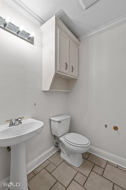 1808 Emberwood Circle Property Photo 16