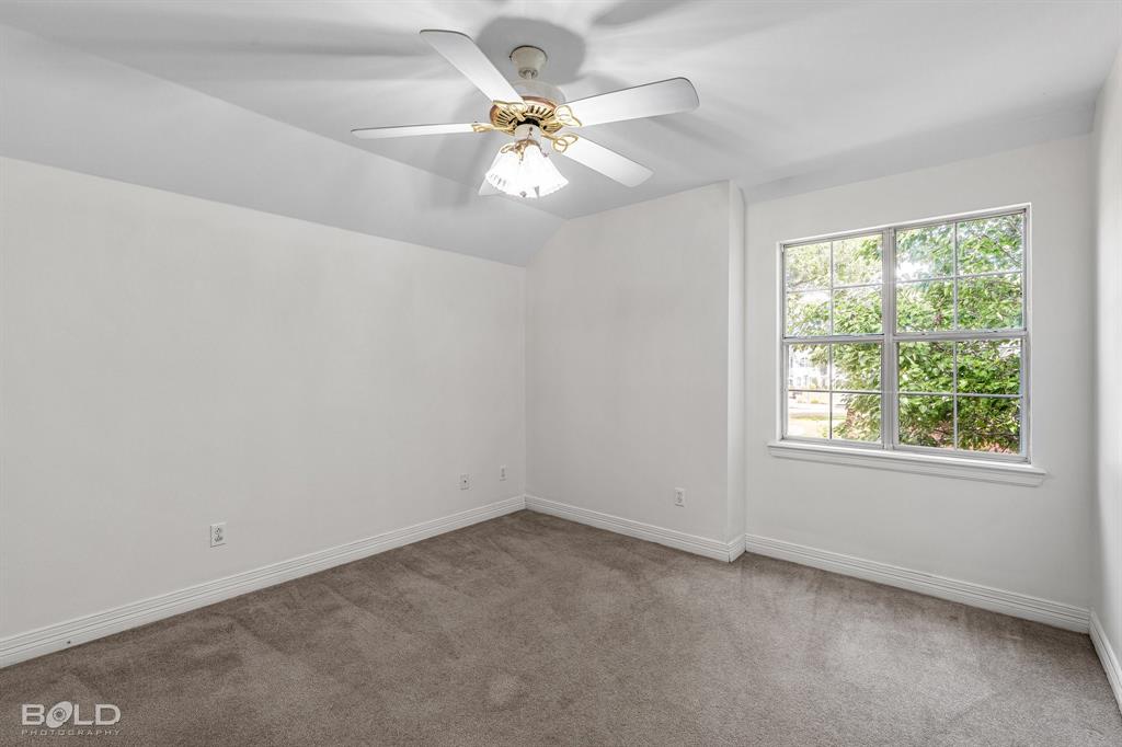 1808 Emberwood Circle Property Photo 25