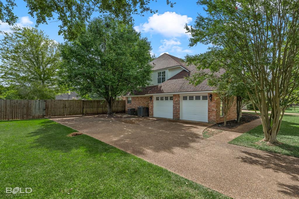 1808 Emberwood Circle Property Photo 31