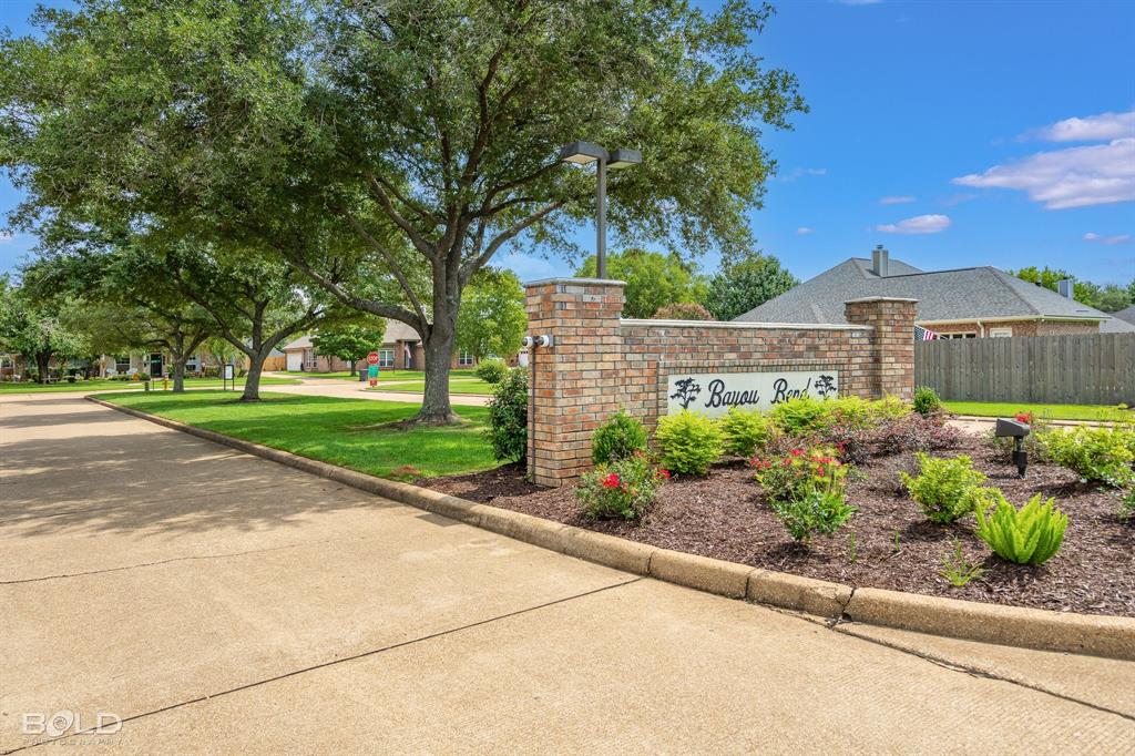 1808 Emberwood Circle Property Photo 32