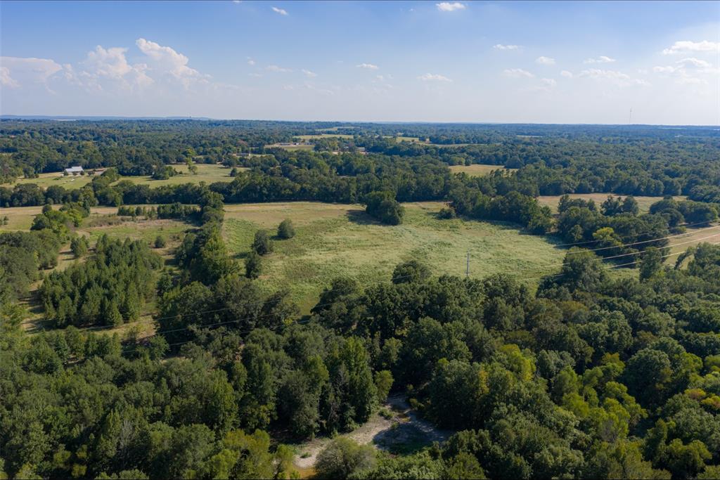 0 Cr-3516 Property Photo 3