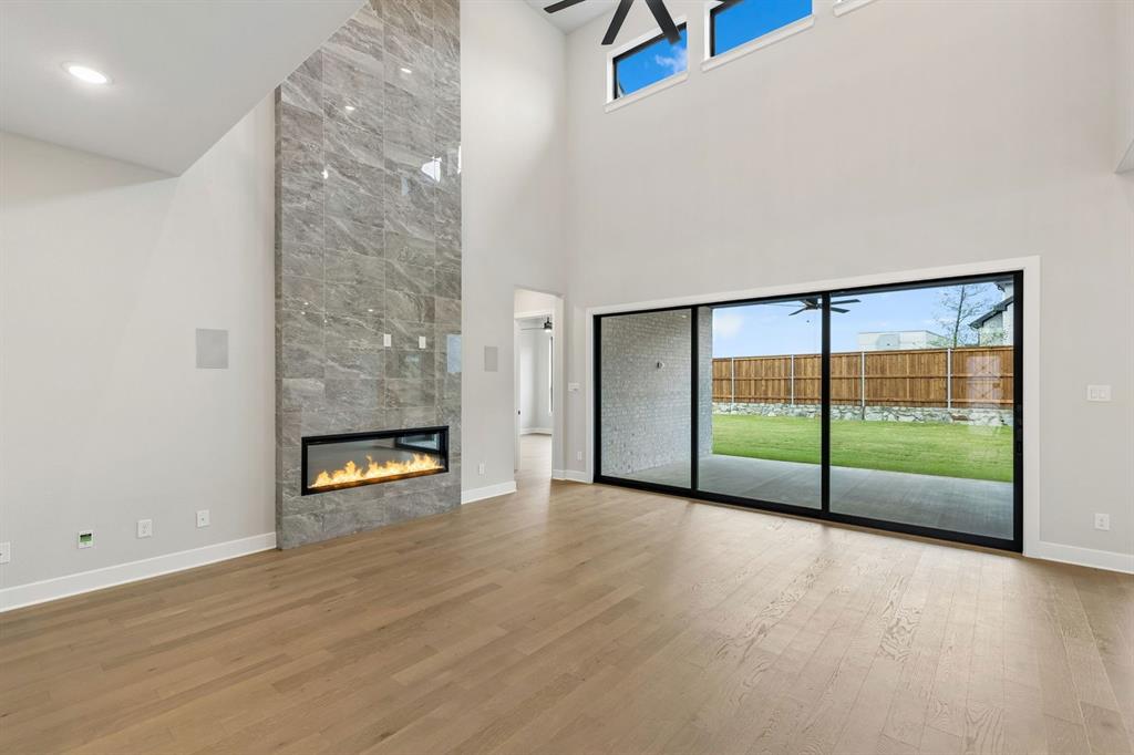 9368 Scarlet Flower Road Property Photo 4