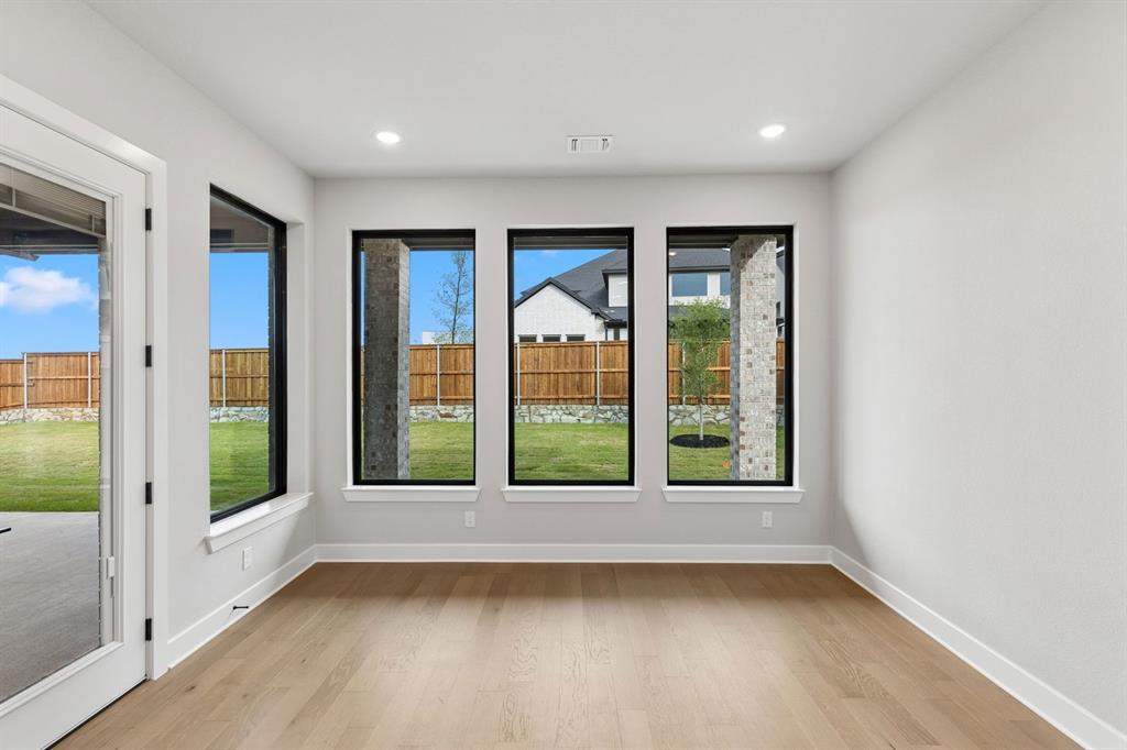 9368 Scarlet Flower Road Property Photo 10