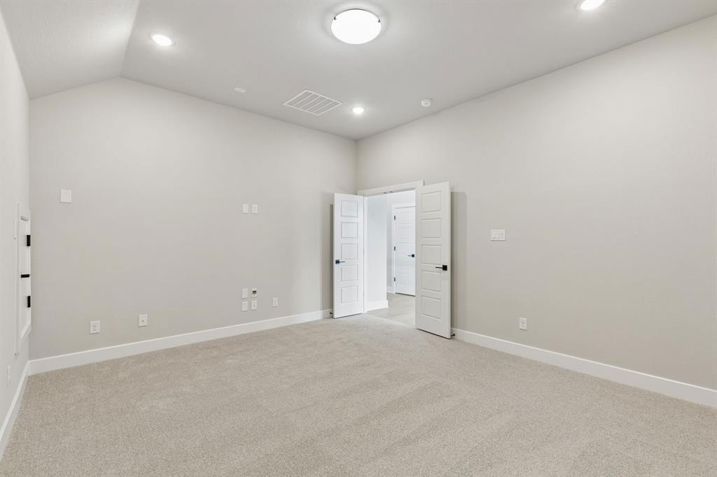 9368 Scarlet Flower Road Property Photo 20