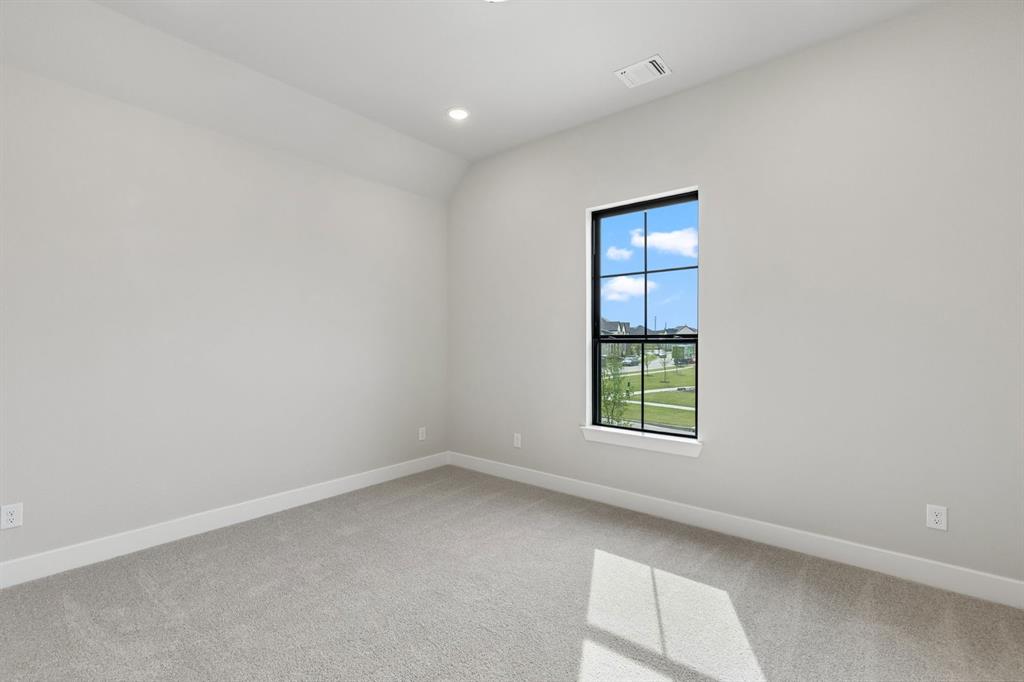 9368 Scarlet Flower Road Property Photo 22