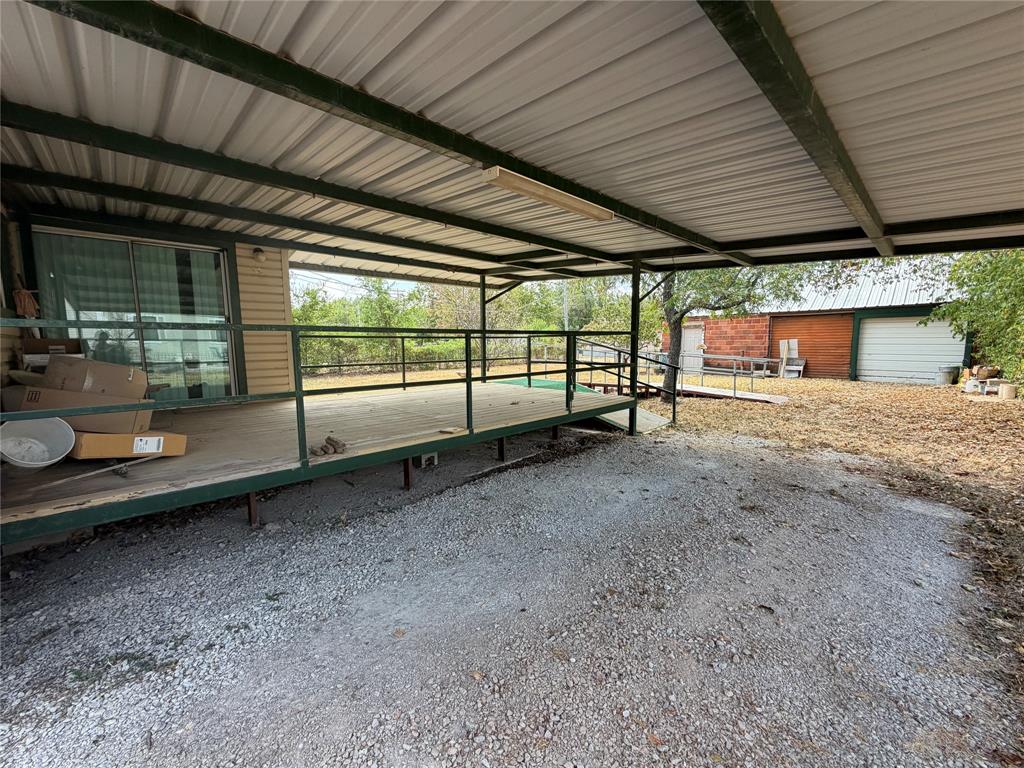 1207 Park Drive Property Photo 4