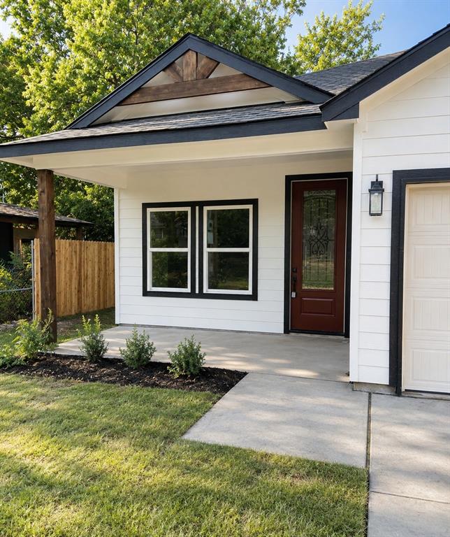 207 Cotton Street Property Photo 2