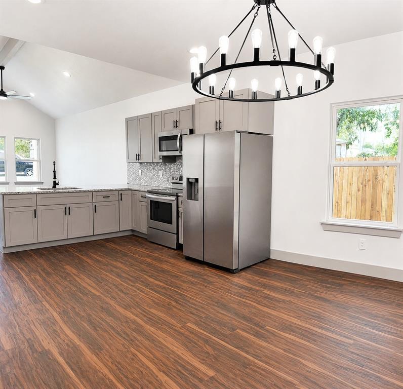 207 Cotton Street Property Photo 6