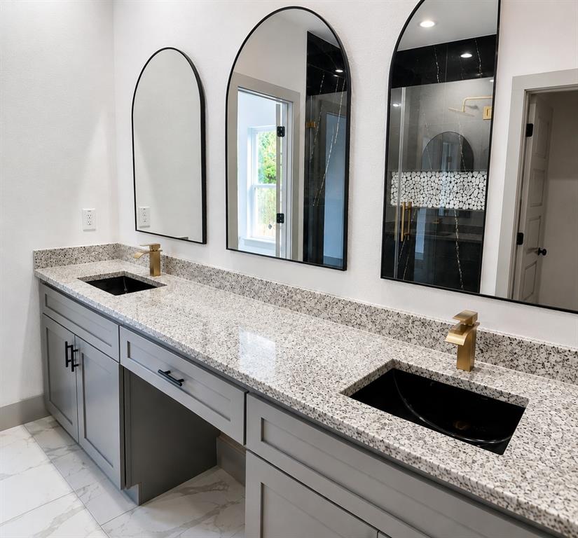 207 Cotton Street Property Photo 12