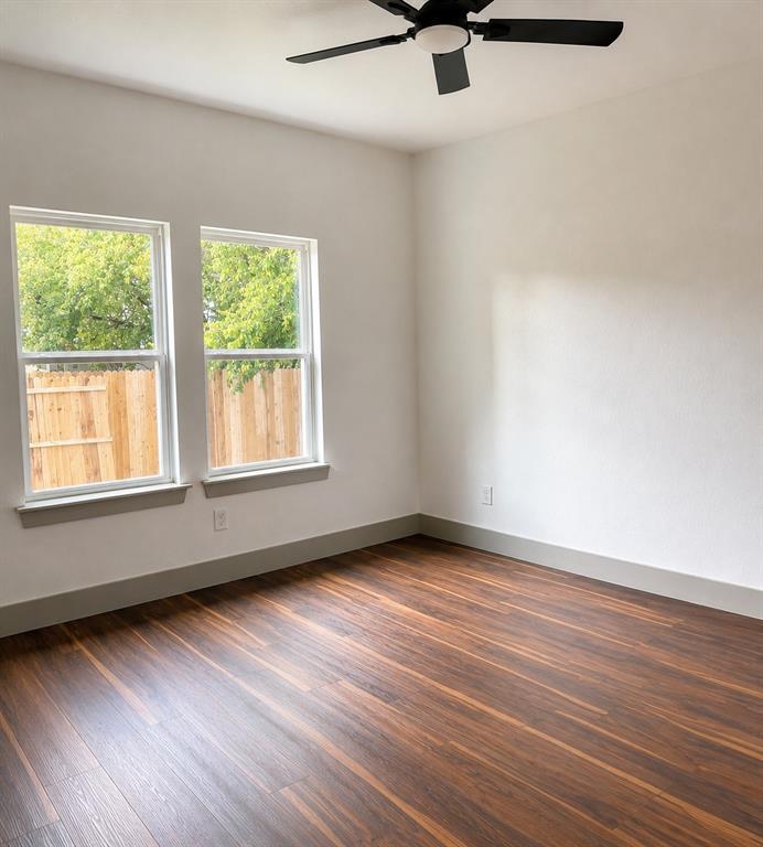 207 Cotton Street Property Photo 13