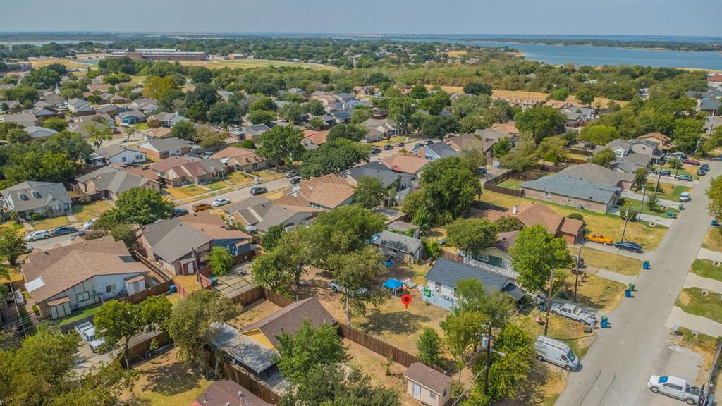 4534 W Lake Highlands Drive Property Photo 1