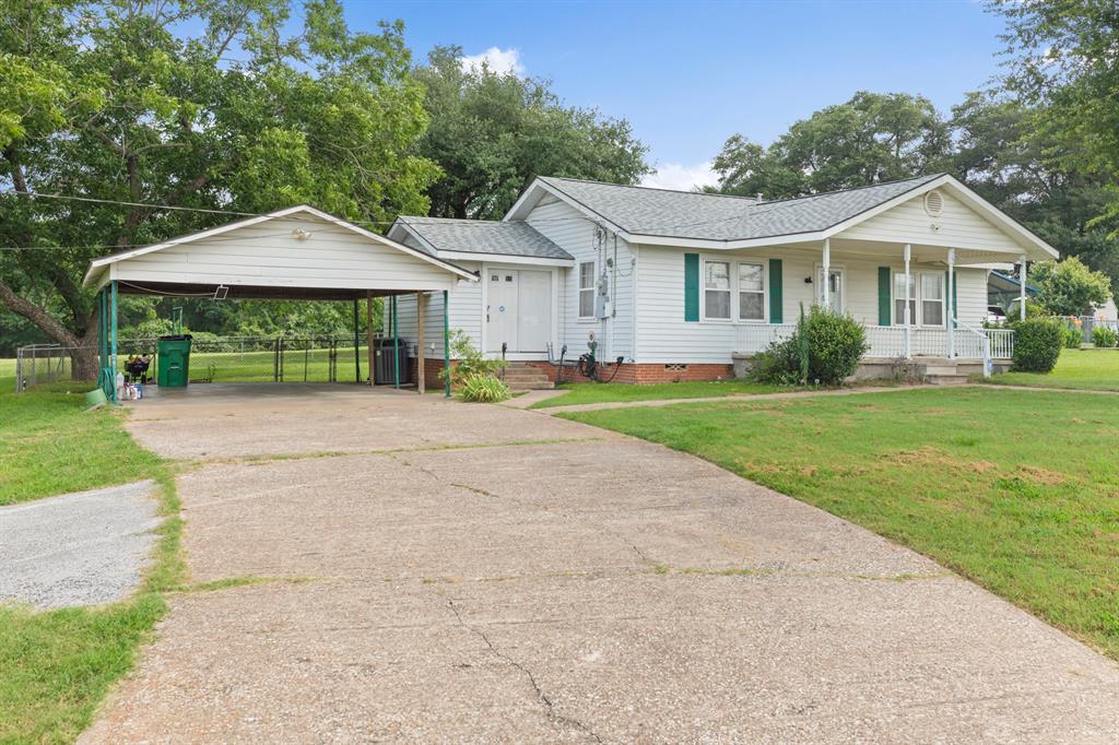 117 Moore Drive Property Photo 4