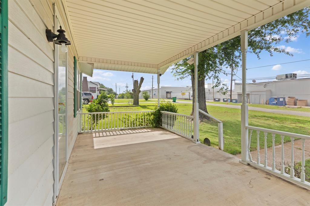 117 Moore Drive Property Photo 5