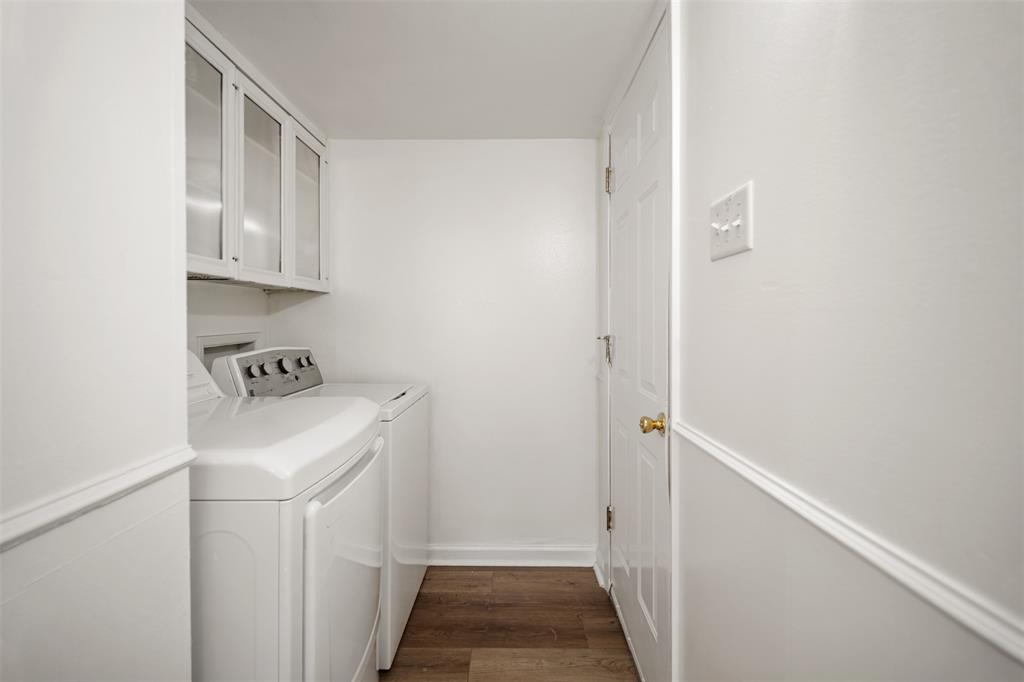 2209 Overglen Drive Property Photo 16