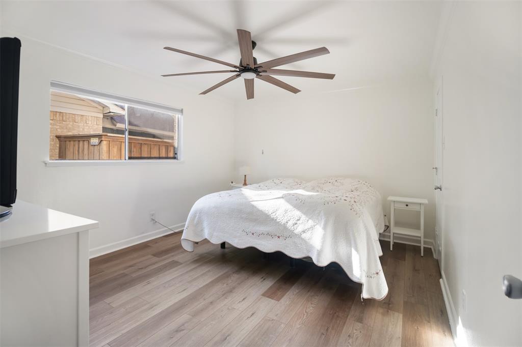 2209 Overglen Drive Property Photo 18