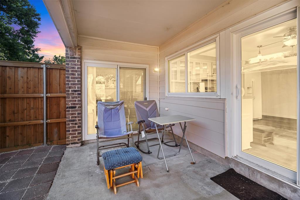 2209 Overglen Drive Property Photo 24
